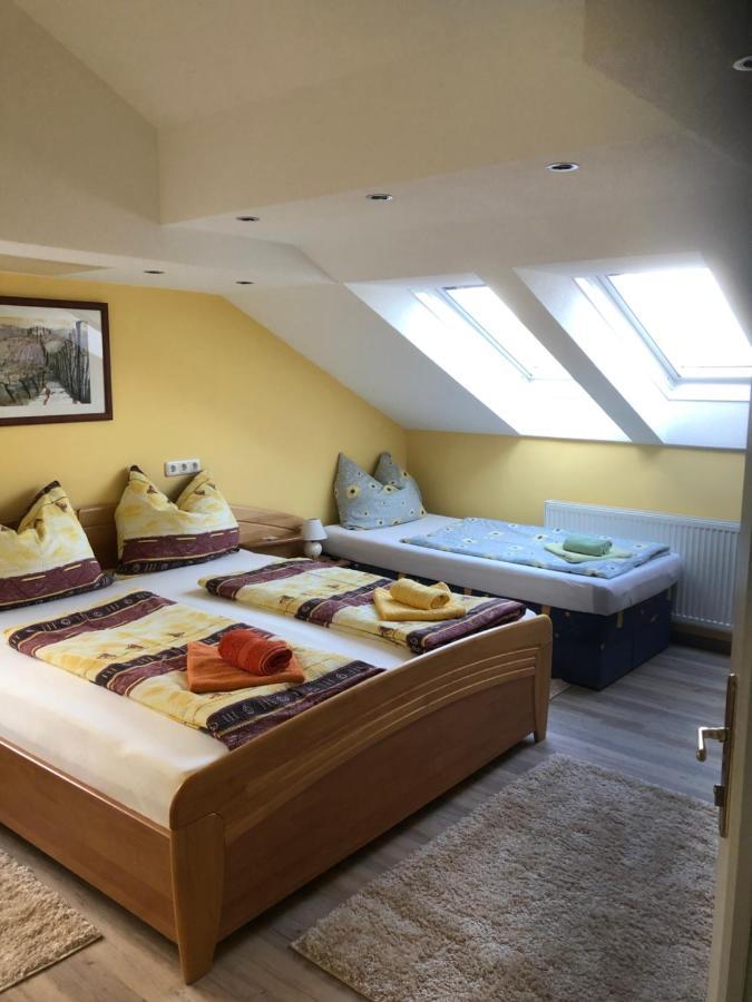 Pension Lipusch Sankt Veit im Jauntal ภายนอก รูปภาพ